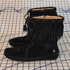 Peace Moccasin Fringe Boots